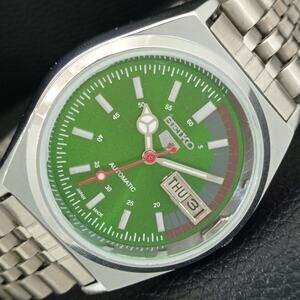 Vintage 1992 Seiko Automatic Mens Silver Watch W/daydate & Green accents